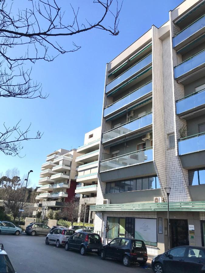 Skyescape Pescara Centro Apartment Bagian luar foto